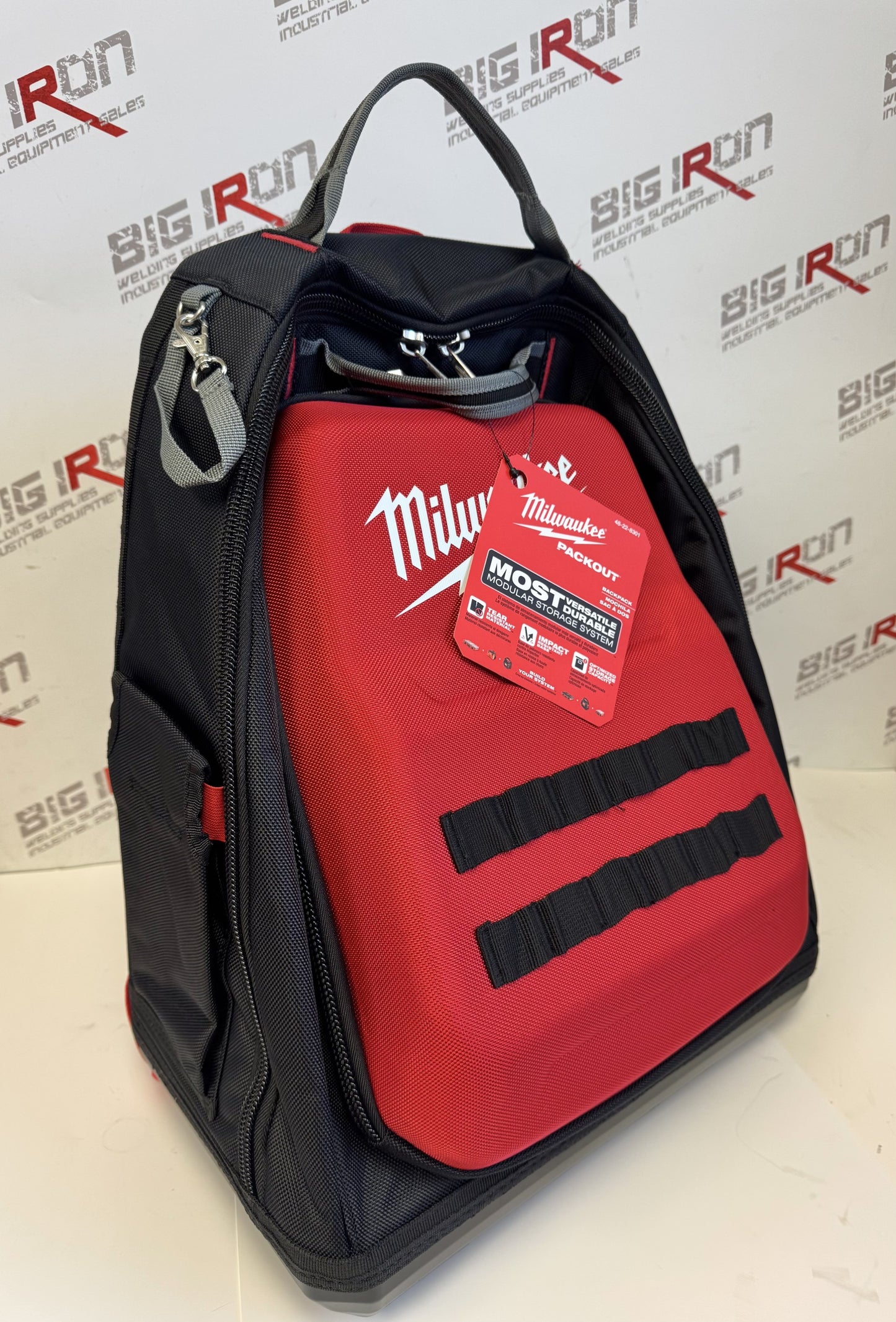 Milwaukee Packout™ Backpack, 15-3/4" L x 11-4/5" W, Black/Red, Ballistic