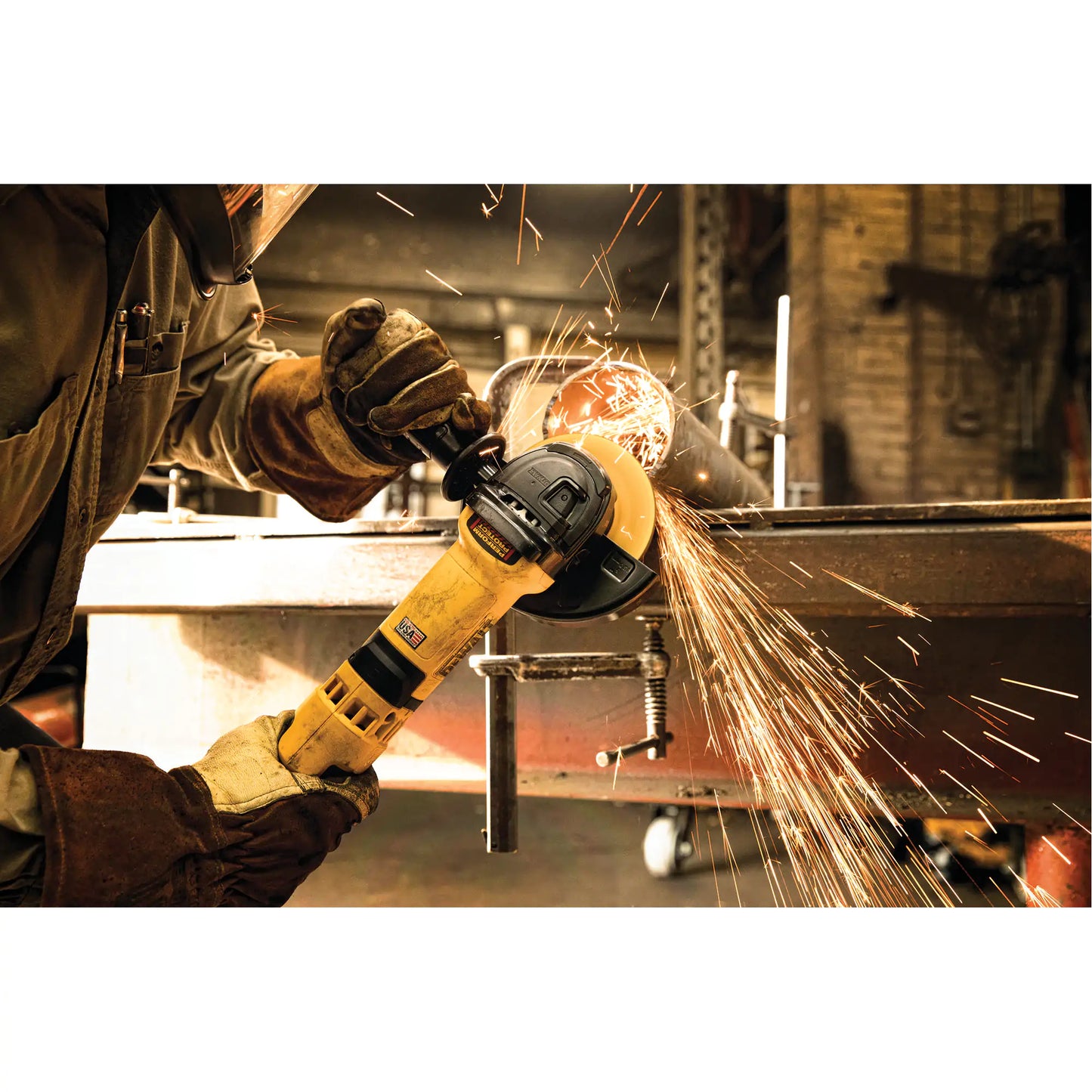 DEWALT Trigger Switch Angle Grinder, 6", 120 V, 13 A, 9000 RPM