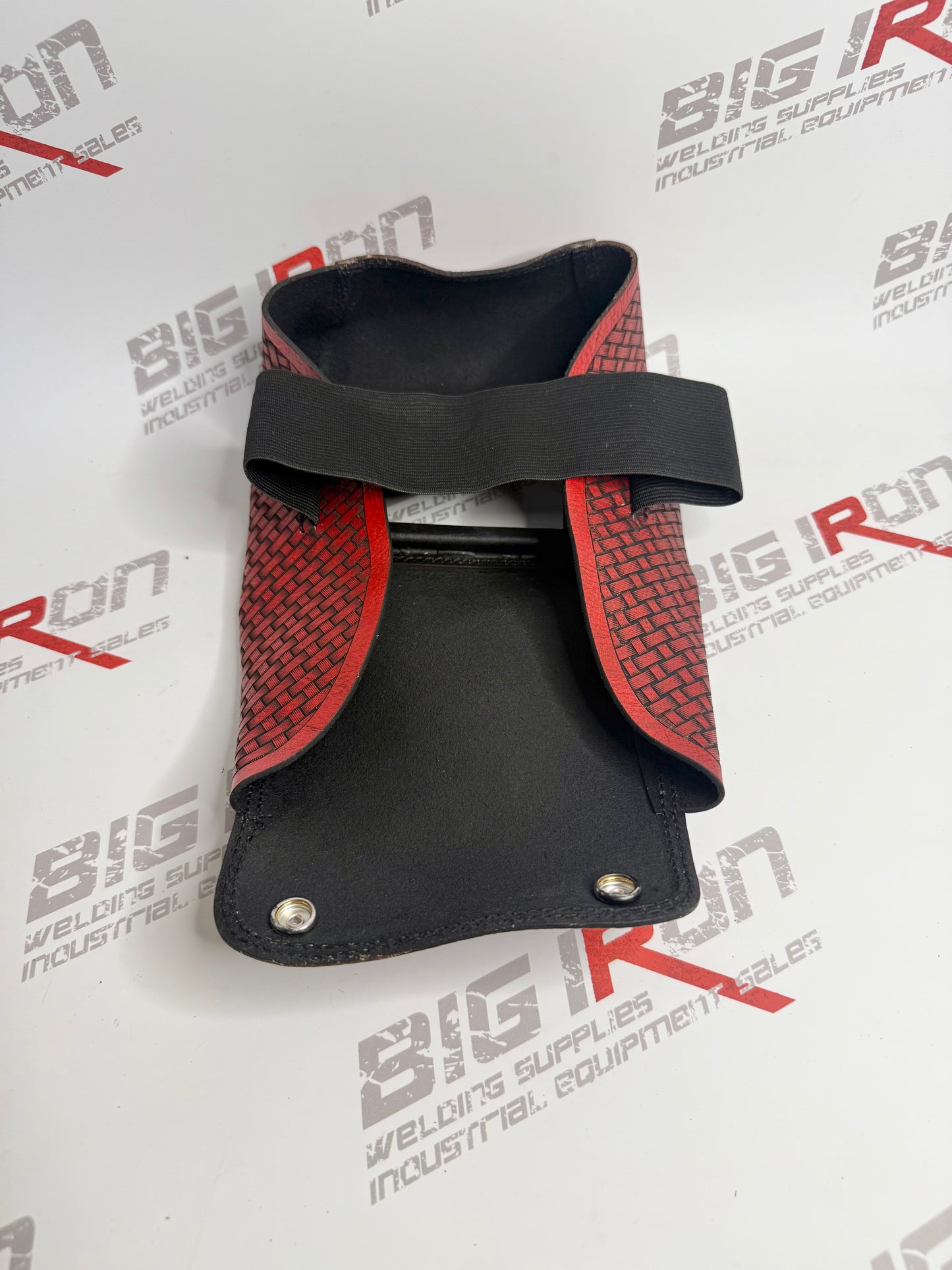 Pocket Mask - Red Basketweave
(For Auto Darkening Lens)