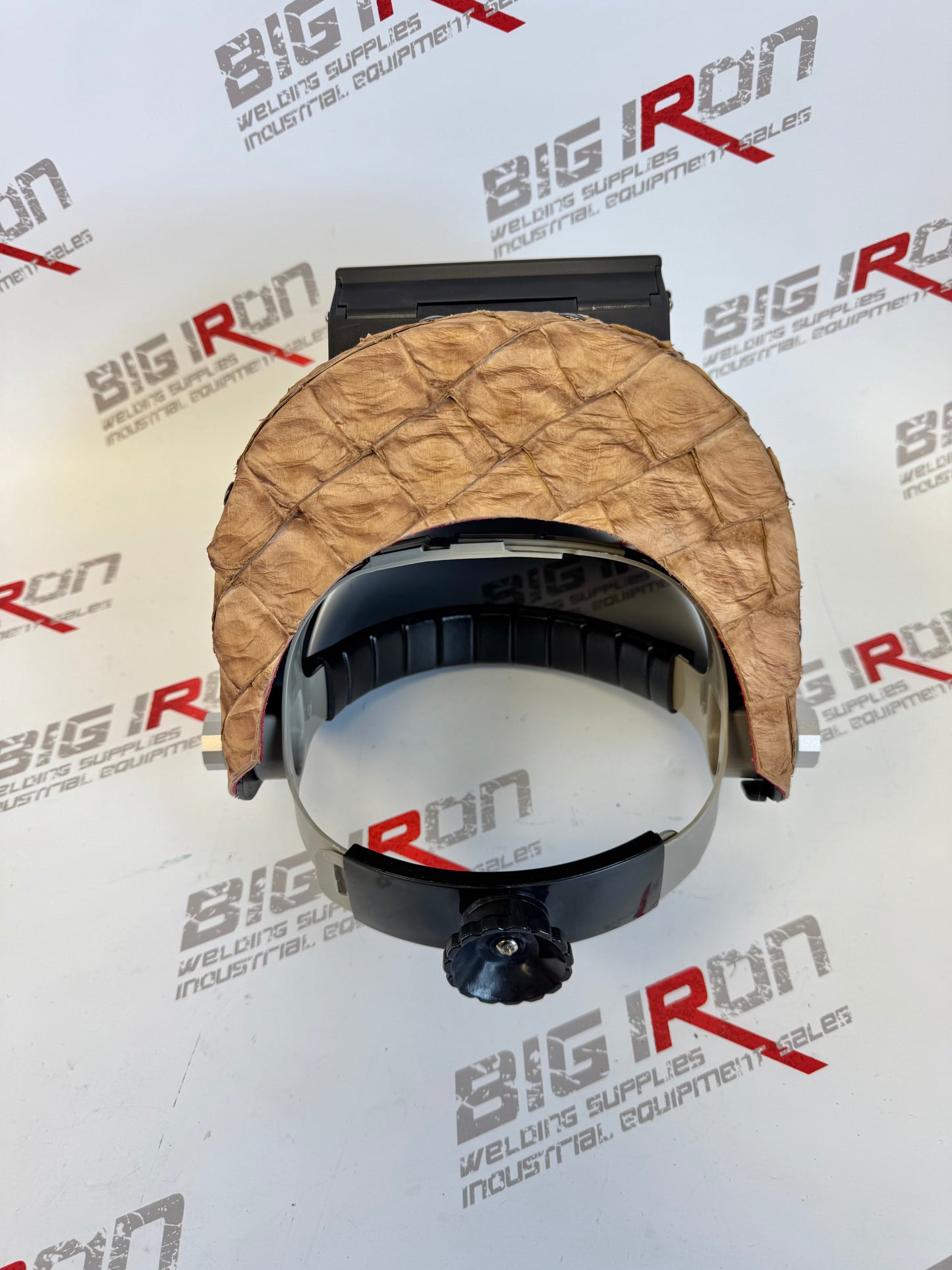 Finer Pipeliner Leather Welding Hood Chopped Top Flip Up/Pirarucu/Fish